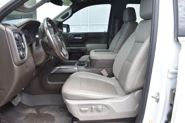 Used 2022 White Chevrolet LTZ image 15