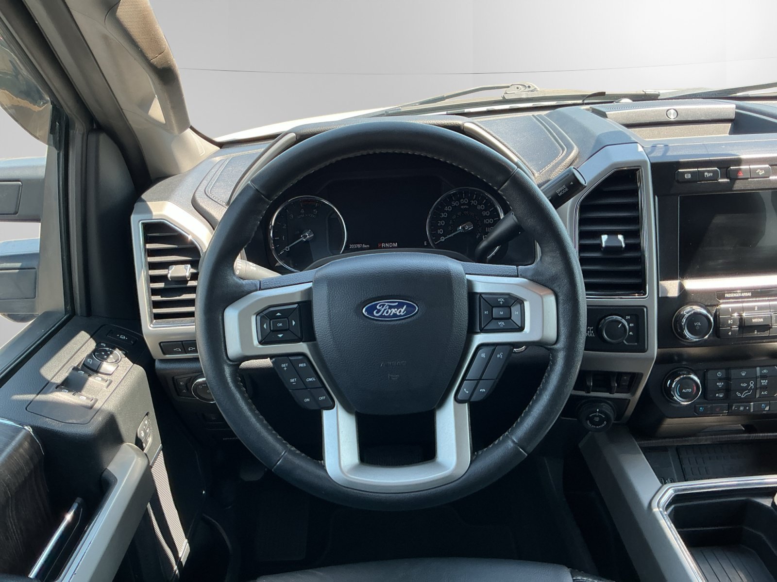 Used 2020 White Ford LARIAT image 12