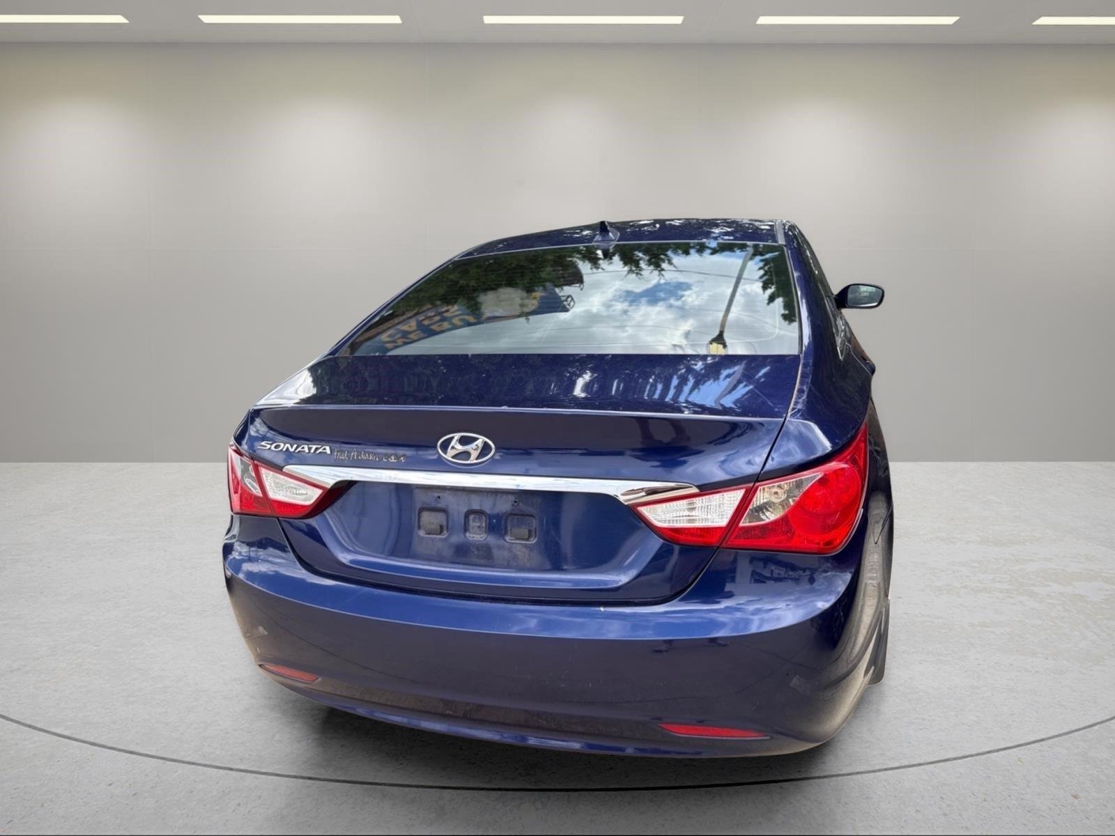 Used 2011 Pacific Blue Pearl Hyundai GLS image 11
