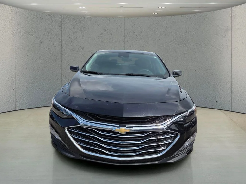 Used 2025 Black Chevrolet LT image 8