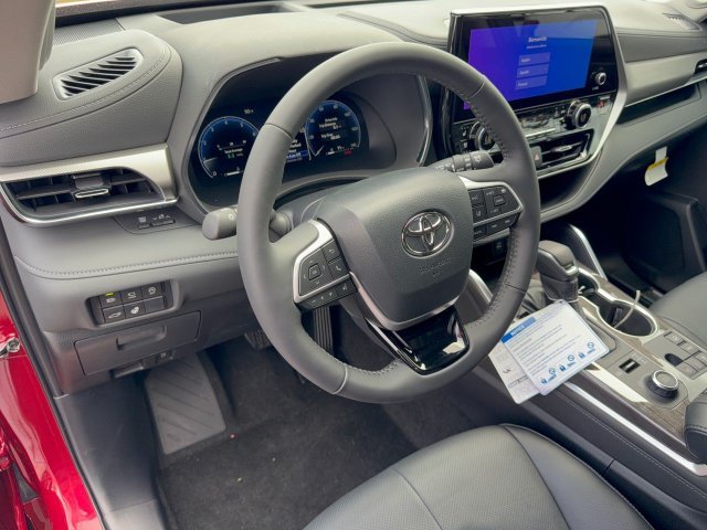 New 2026 Ruby Flare Pearl Toyota Platinum image 17
