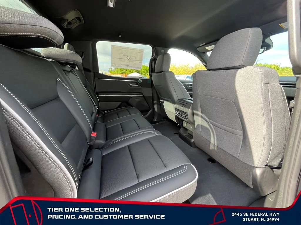 New 2026 Onyx Black GMC Elevation Extended Range image 17