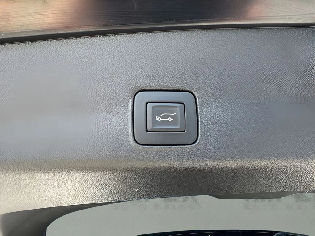 Used 2024 Black Chevrolet ACTIV image 30