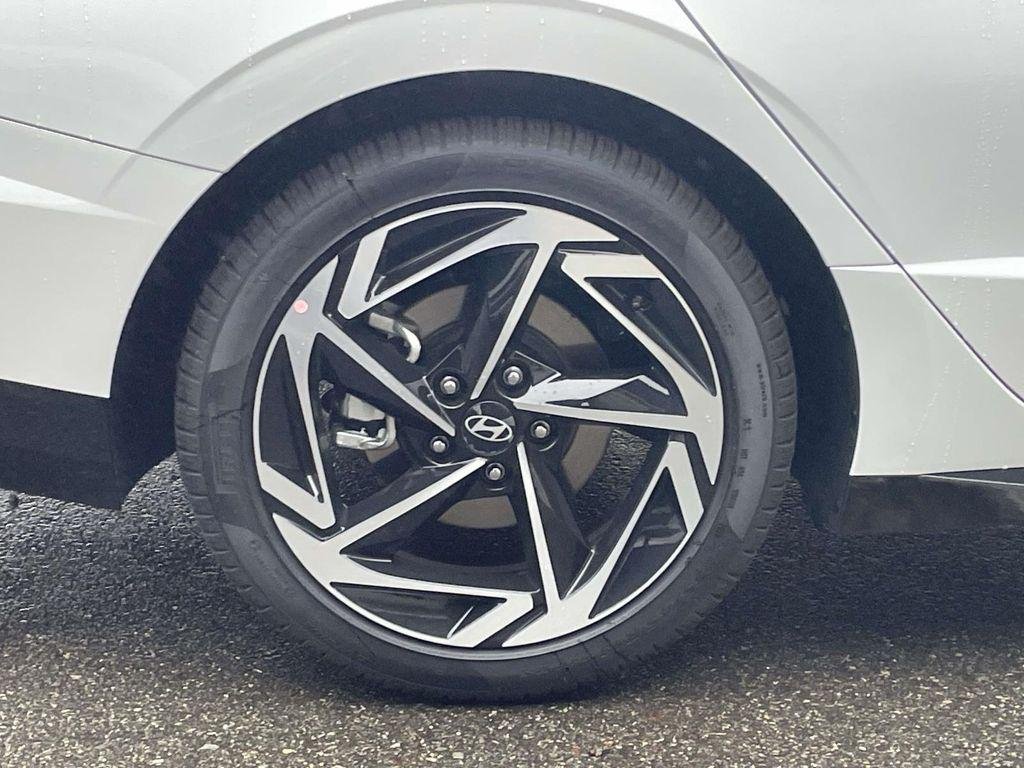 New 2026 White Hyundai SEL Sport image 7