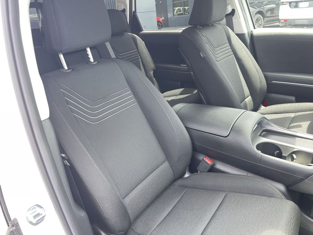 Used 2026 White Hyundai SE image 29