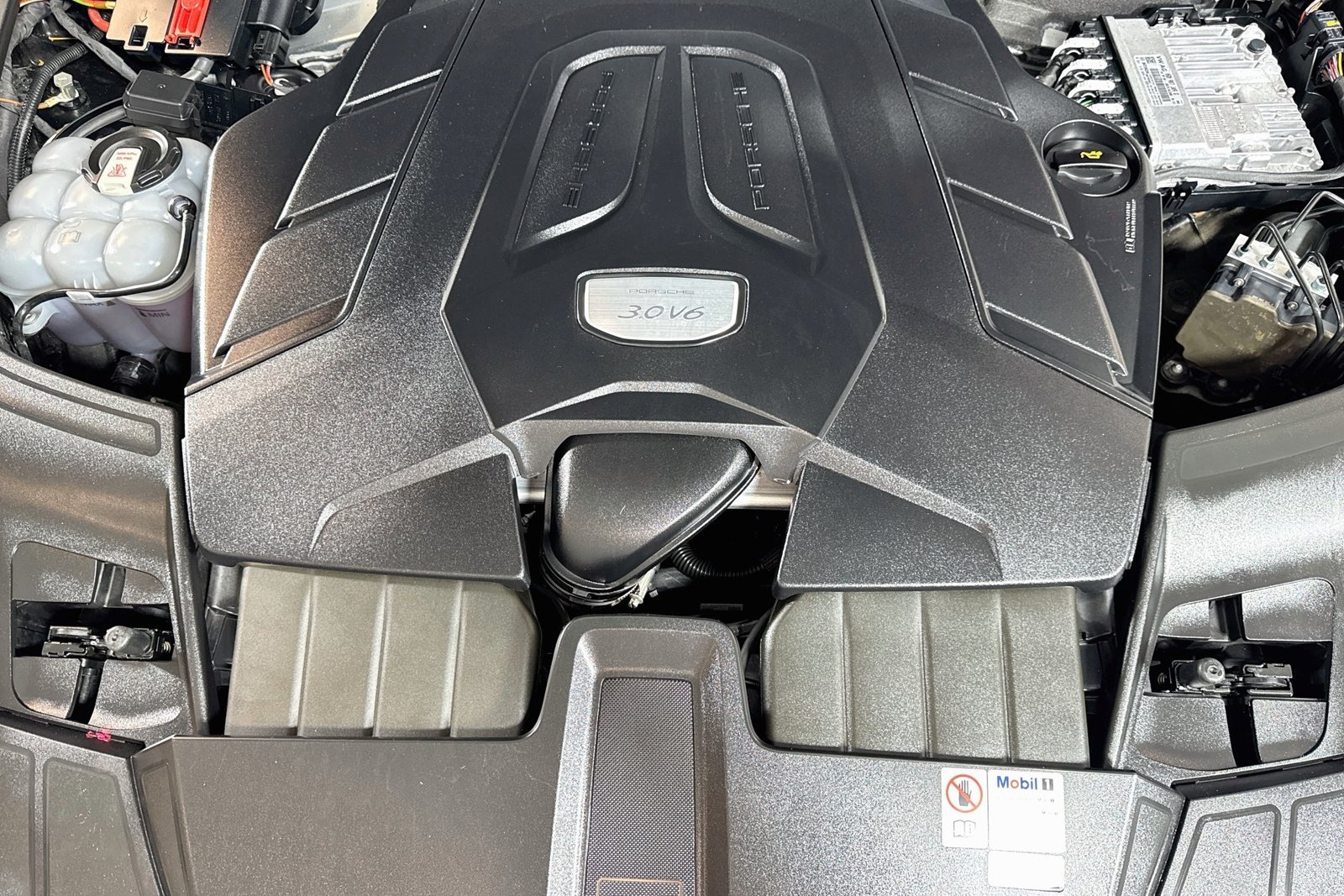 Used 2023 Black Porsche  image 29