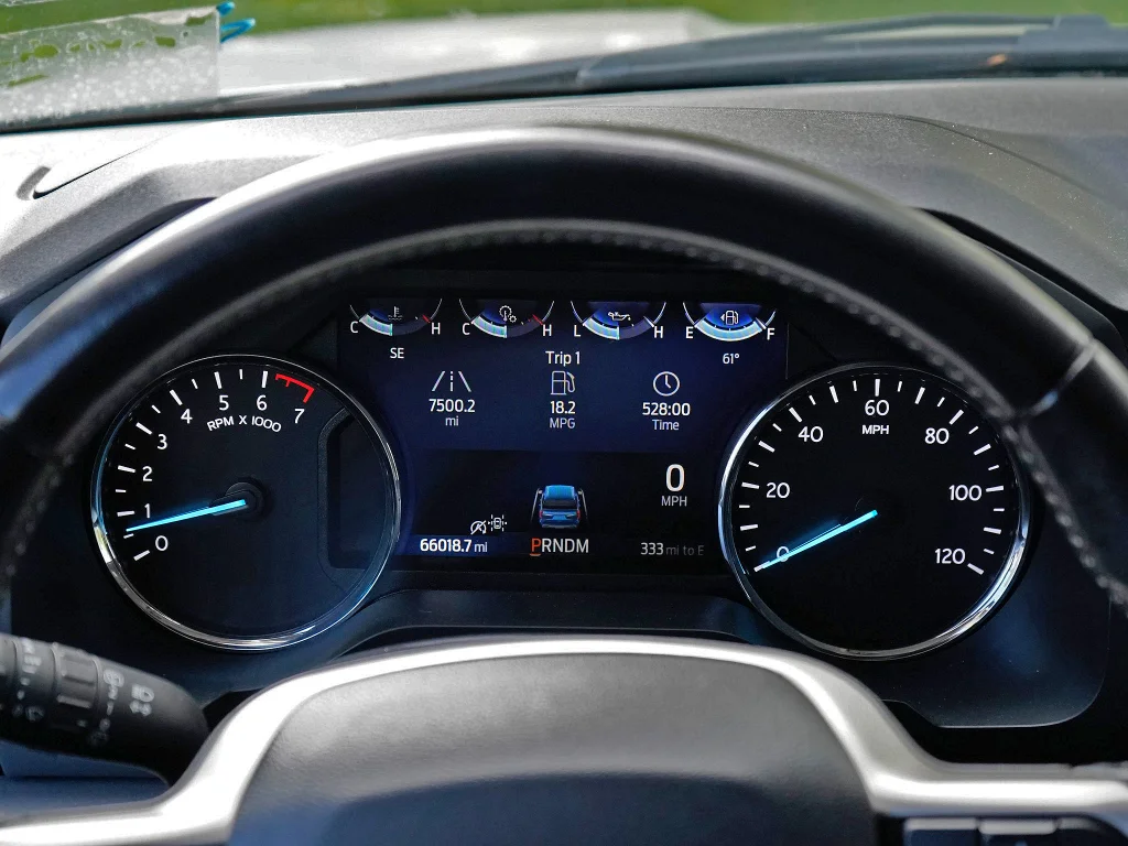 Used 2024 Silver Metallic Ford XLT image 15