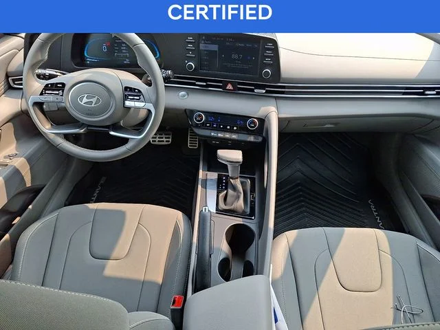 Used 2025 Gray Hyundai SEL Sport image 15
