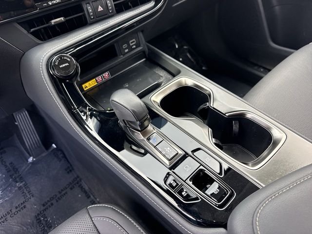 Certified Used 2025 White Lexus 350h Base image 21
