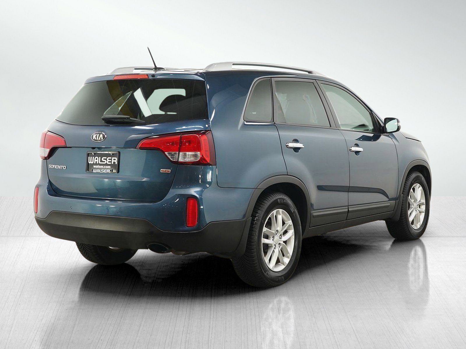 Used 2014 Wave Blue Kia 2WD 4dr I4 LX image 5