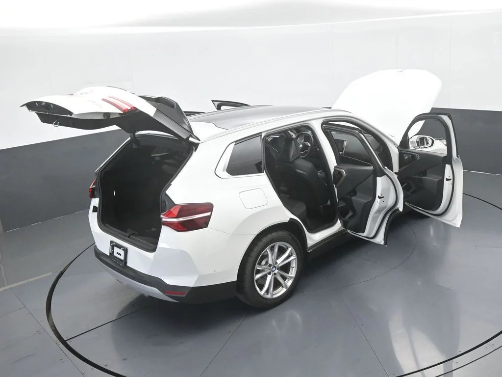2025 BMW X3 30 - Photo 75