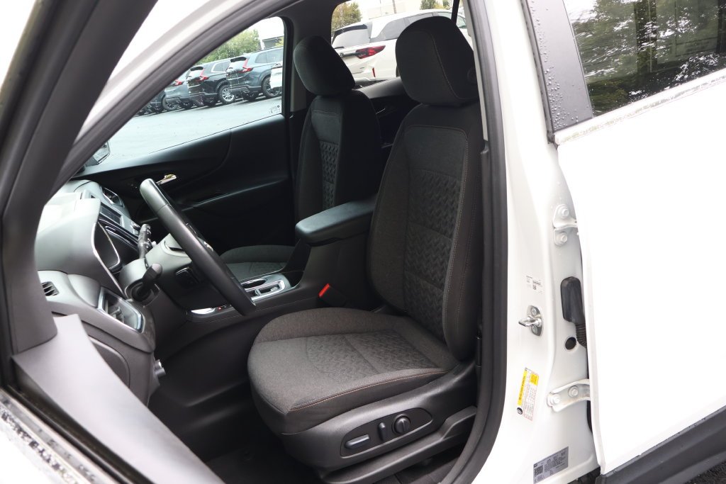 2024 Chevrolet Equinox LT - Photo 32