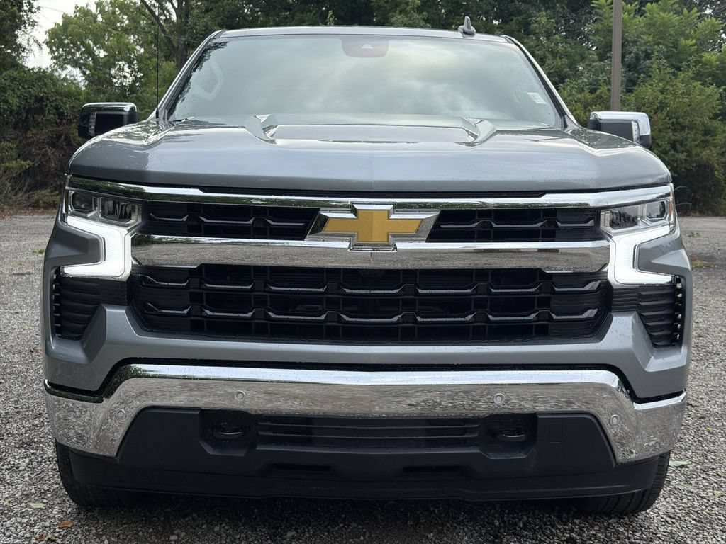 New 2026 Sterling Gray Metallic Chevrolet LT image 30