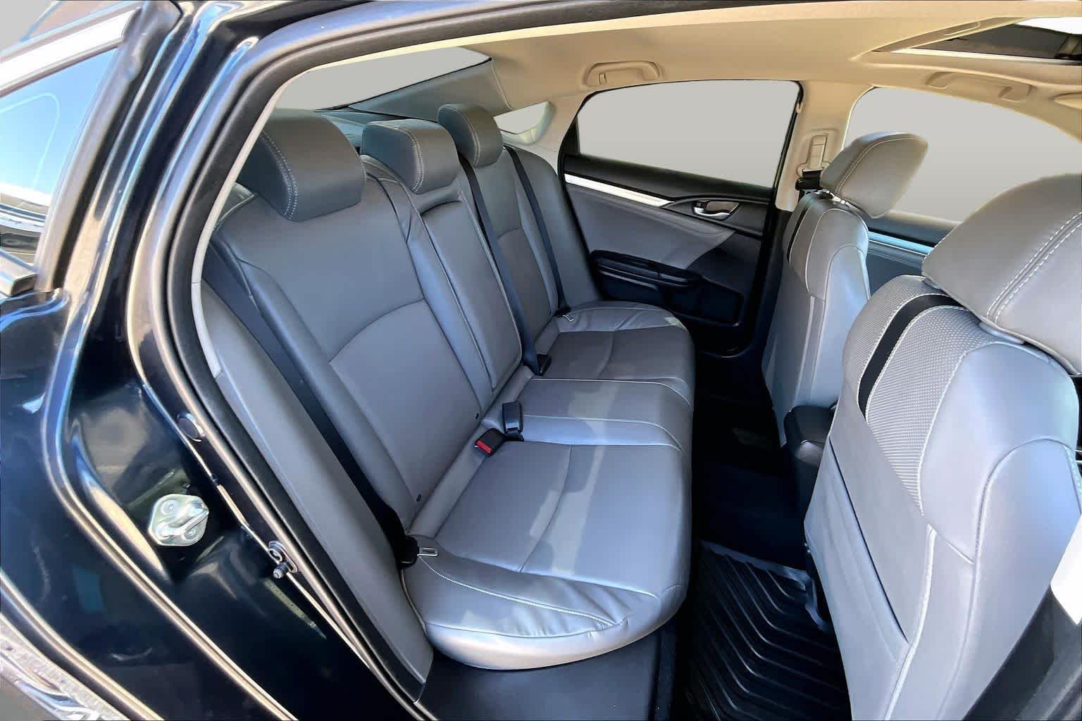 Used 2017 Cosmic Blue Metallic Honda EX-L image 19