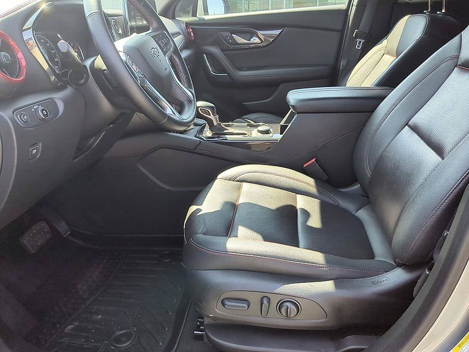 Used 2023 STERLING GRAY METALLIC Chevrolet RS image 15