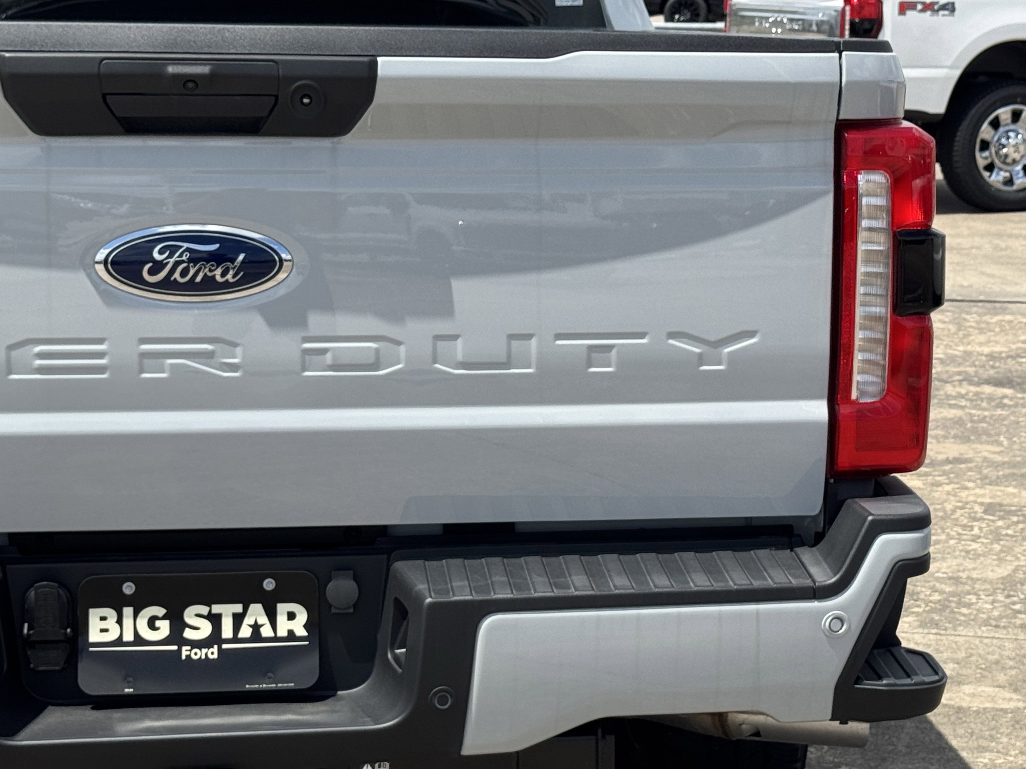 New 2026 Avalanche Ford XL image 9