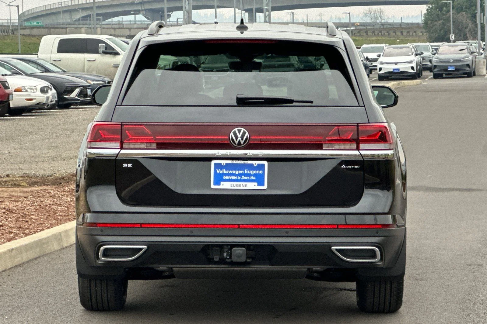 New 2026 Black Volkswagen 2.0T SE w/Technology image 4