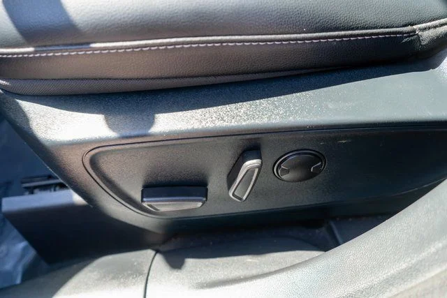 2021 Ford Escape SEL - Photo 19