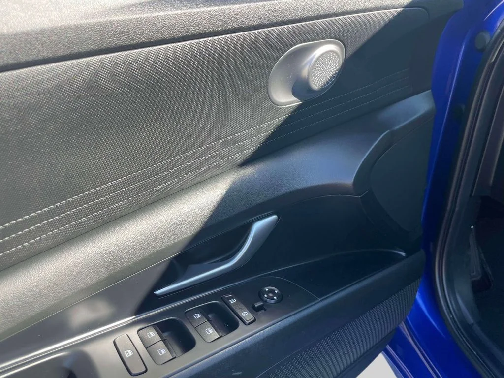 Certified Used 2023 Blue Hyundai SEL image 17