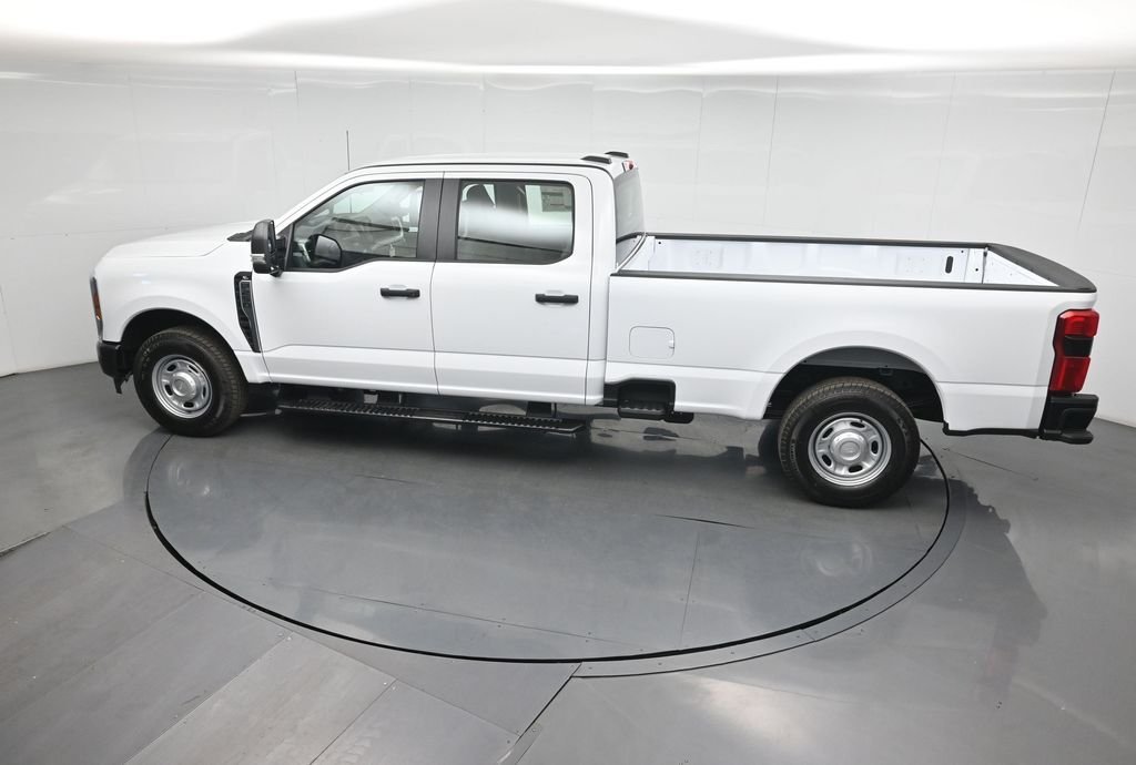 New 2026 Oxford White Ford XL image 37