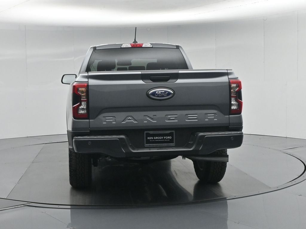 New 2026 Carbonized Gray Metallic Ford XLT image 25