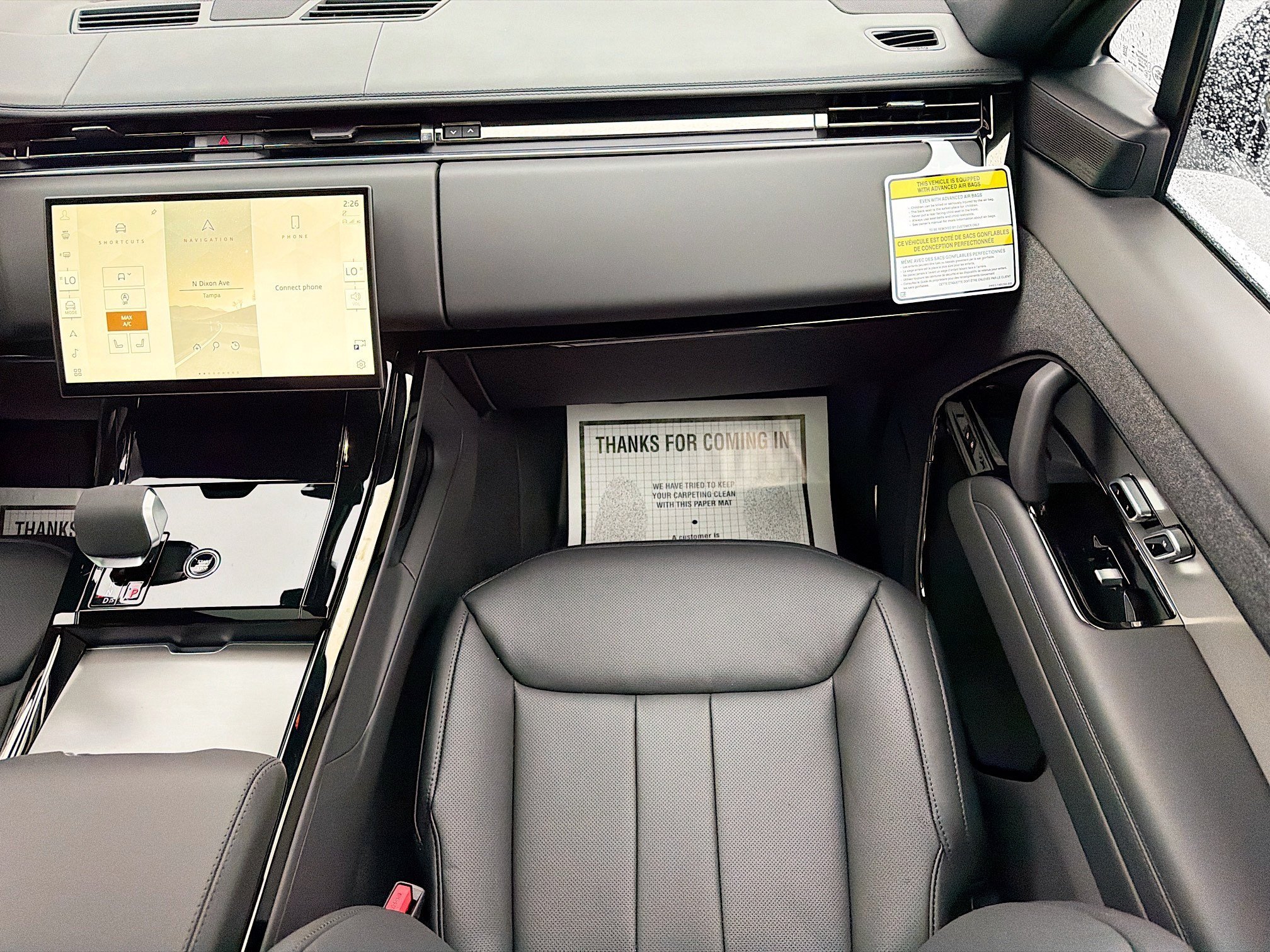 New 2026 Ostuni Pearl White Land Rover SE image 19