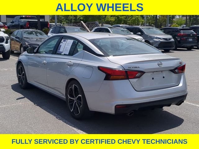 Used 2024 Silver Nissan 2.5 SR image 8