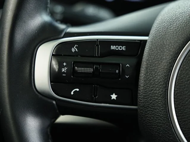 Used 2023 Wolf Gray Kia X-Line image 32