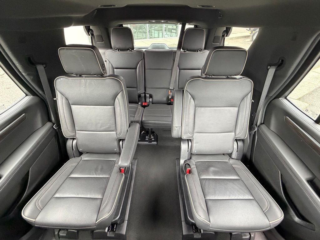 Used 2025 Gray Chevrolet Premier image 13