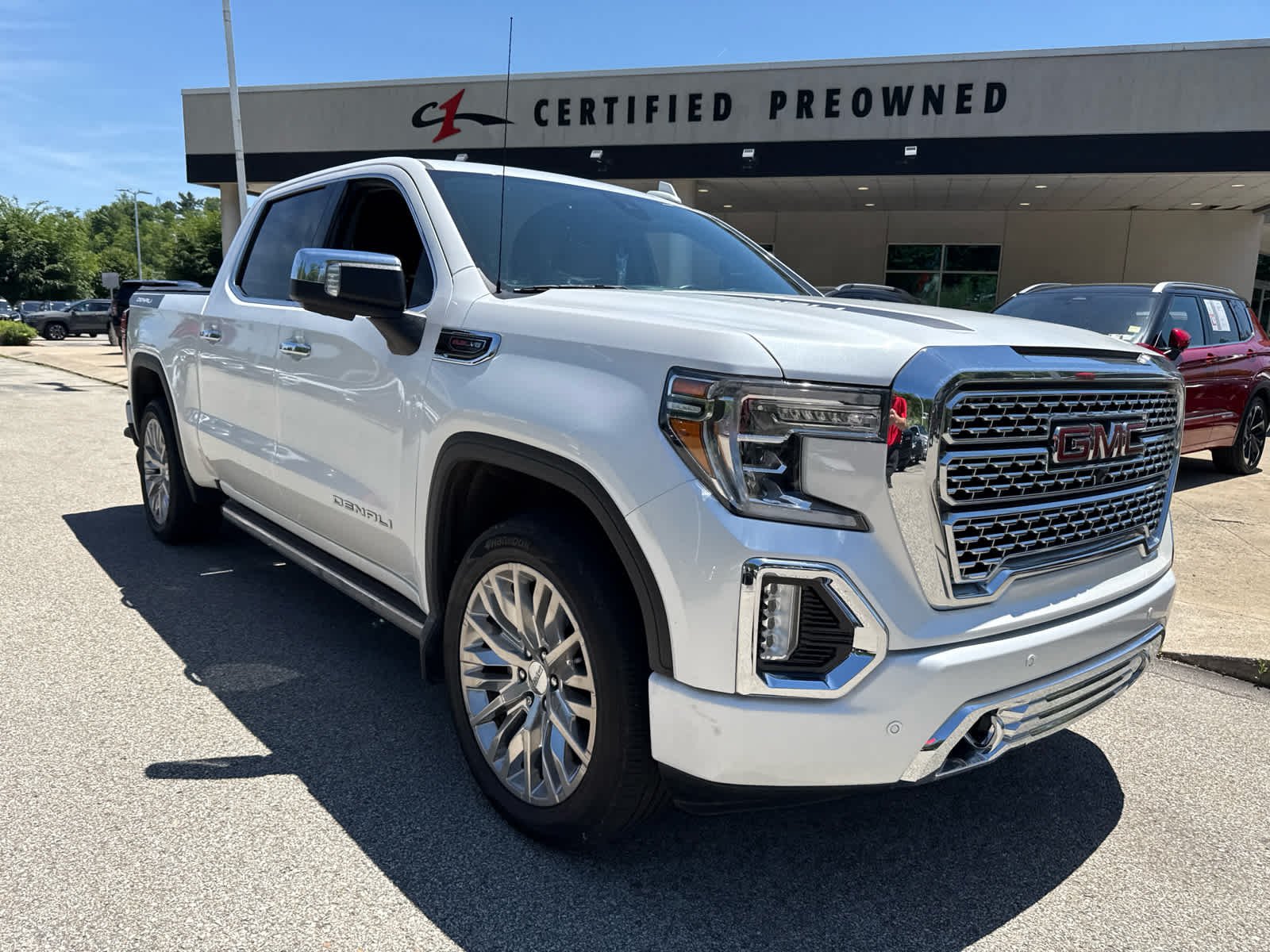 2019 GMC Sierra 4WD Crew Cab Short Box's photo