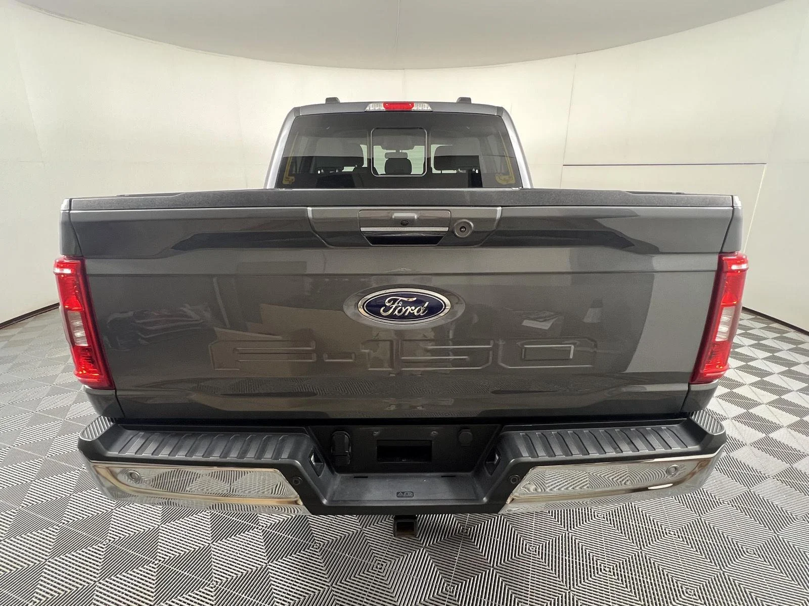 Used 2023 Carbonized Gray Ford XLT image 9