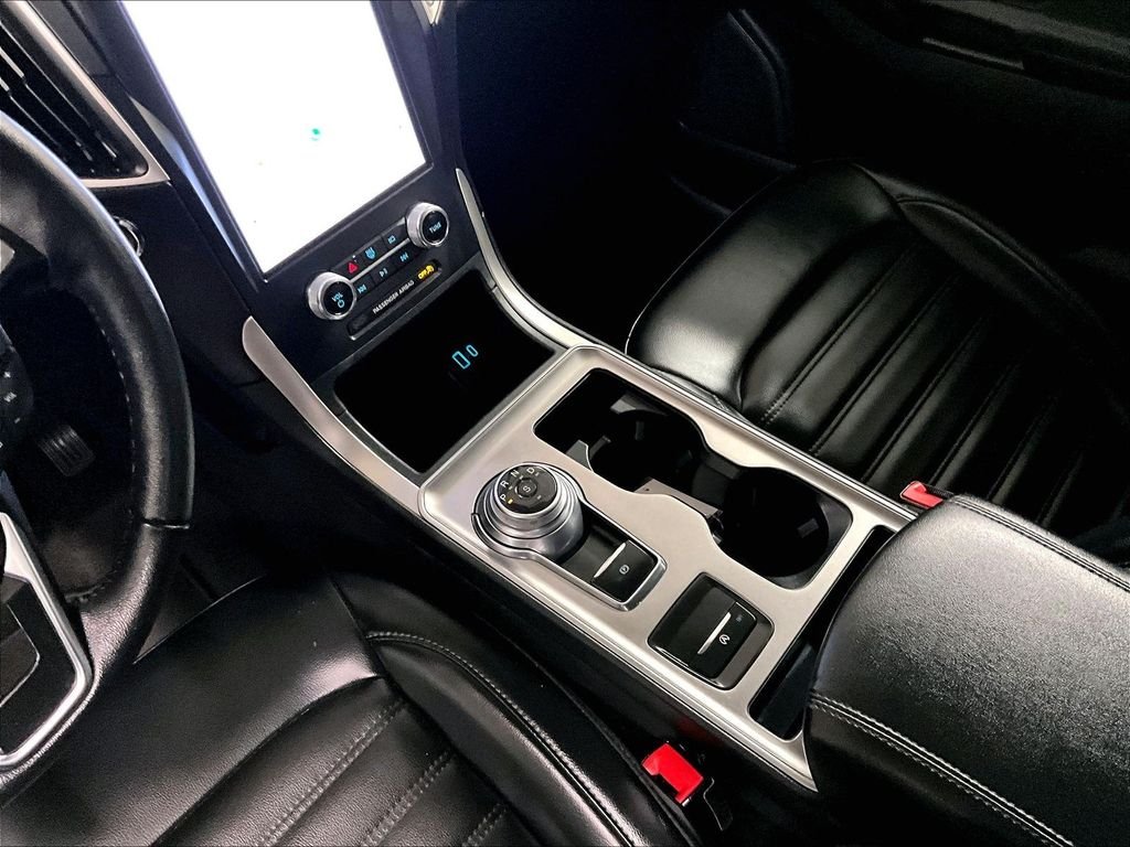 Used 2024 Silver Ford SEL image 20