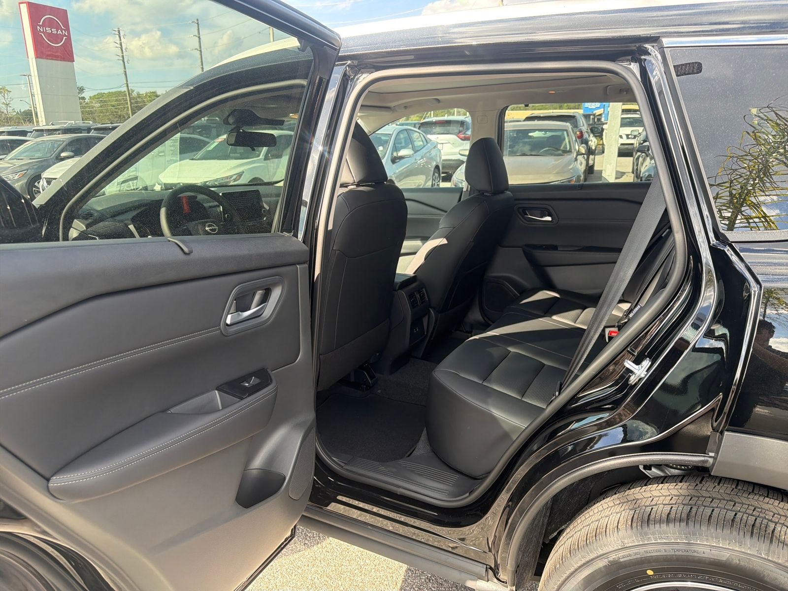 New 2026 Nissan Rogue SV 4D Sport Utility