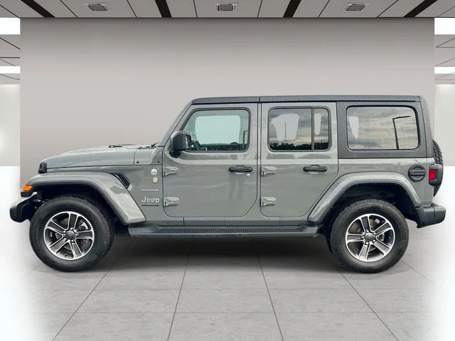 Used 2023 Gray Jeep Sahara image 7