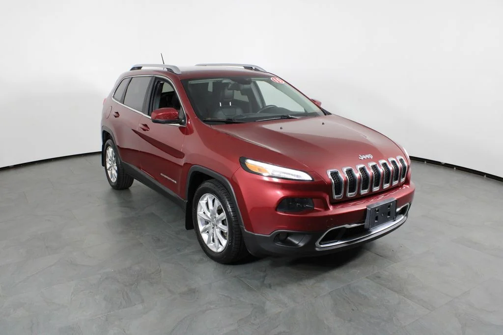 Used 2015 Red Jeep Limited image 4