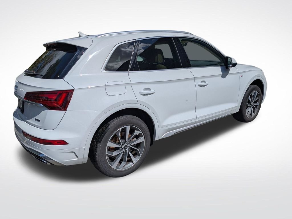 Used 2023 White Audi 45 S line Premium image 3