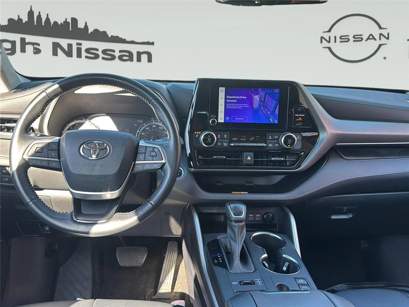 2023 Toyota Highlander XLE - Photo 24