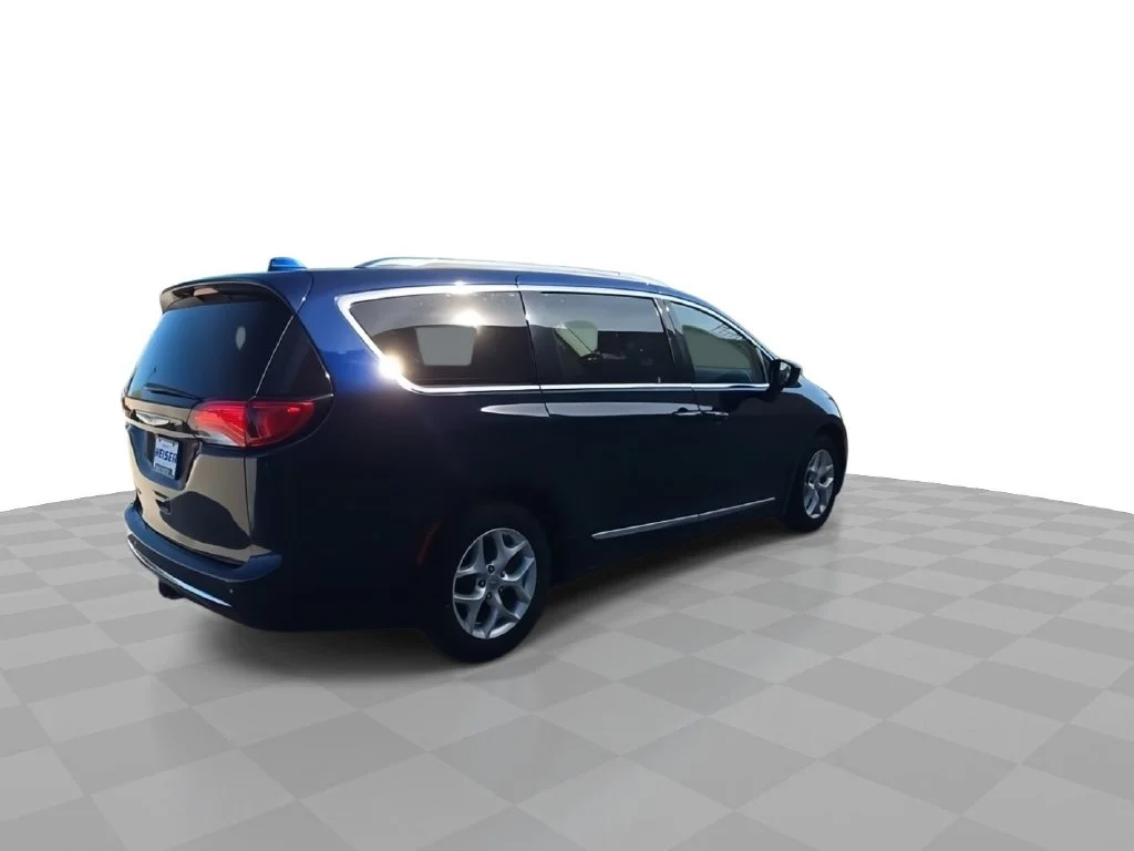 Used 2017 Blue Chrysler Touring L Plus image 8