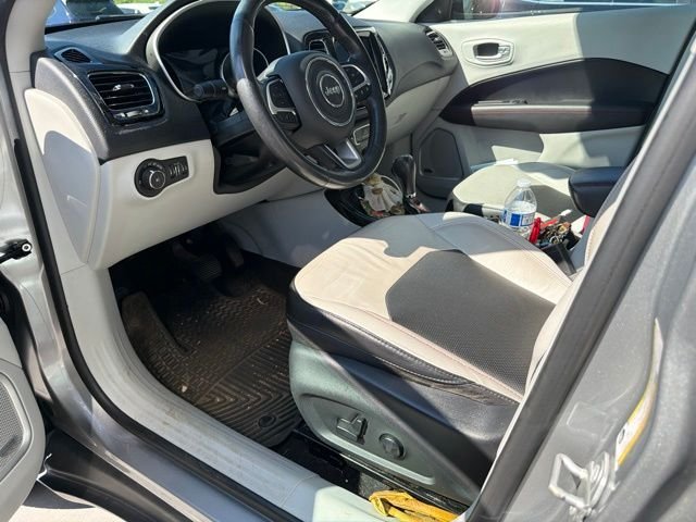 Used 2021 Silver Jeep Limited image 11