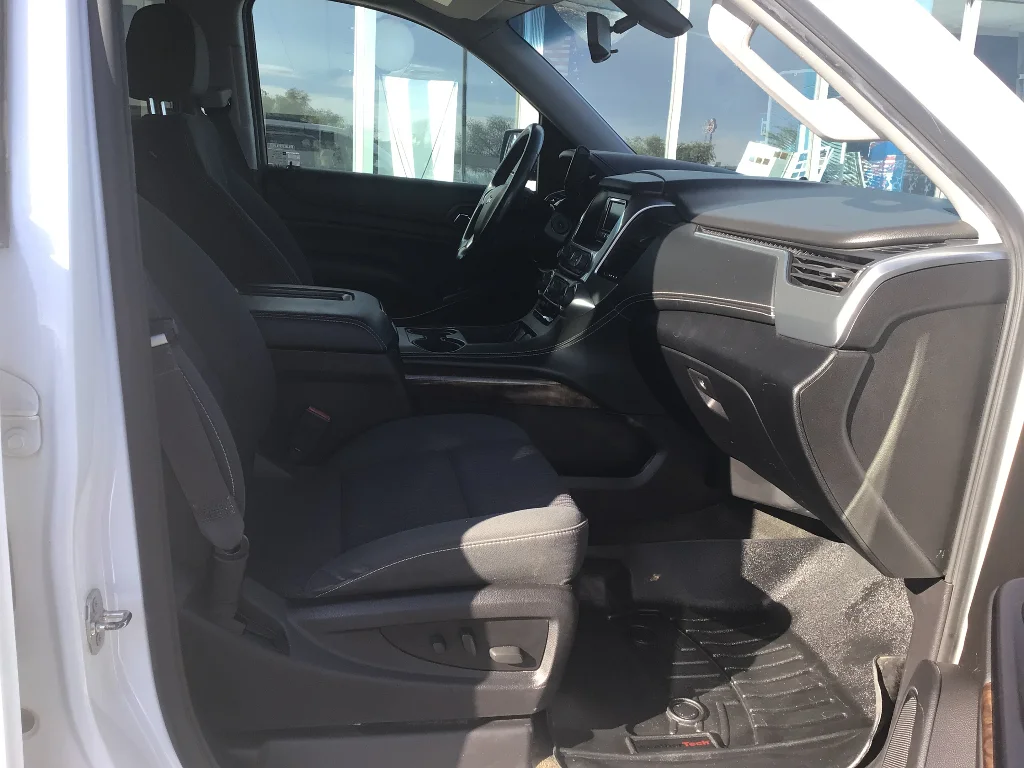 Used 2015 SUMMIT WHITE Chevrolet LS image 7