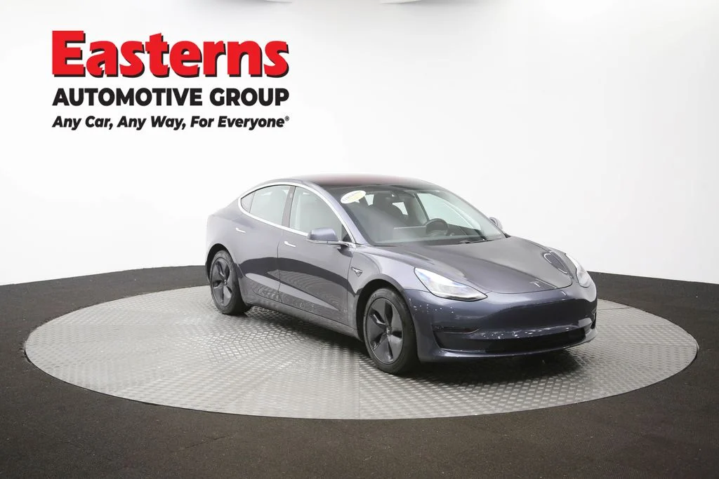 Used 2018 Gray Tesla Long Range image 46