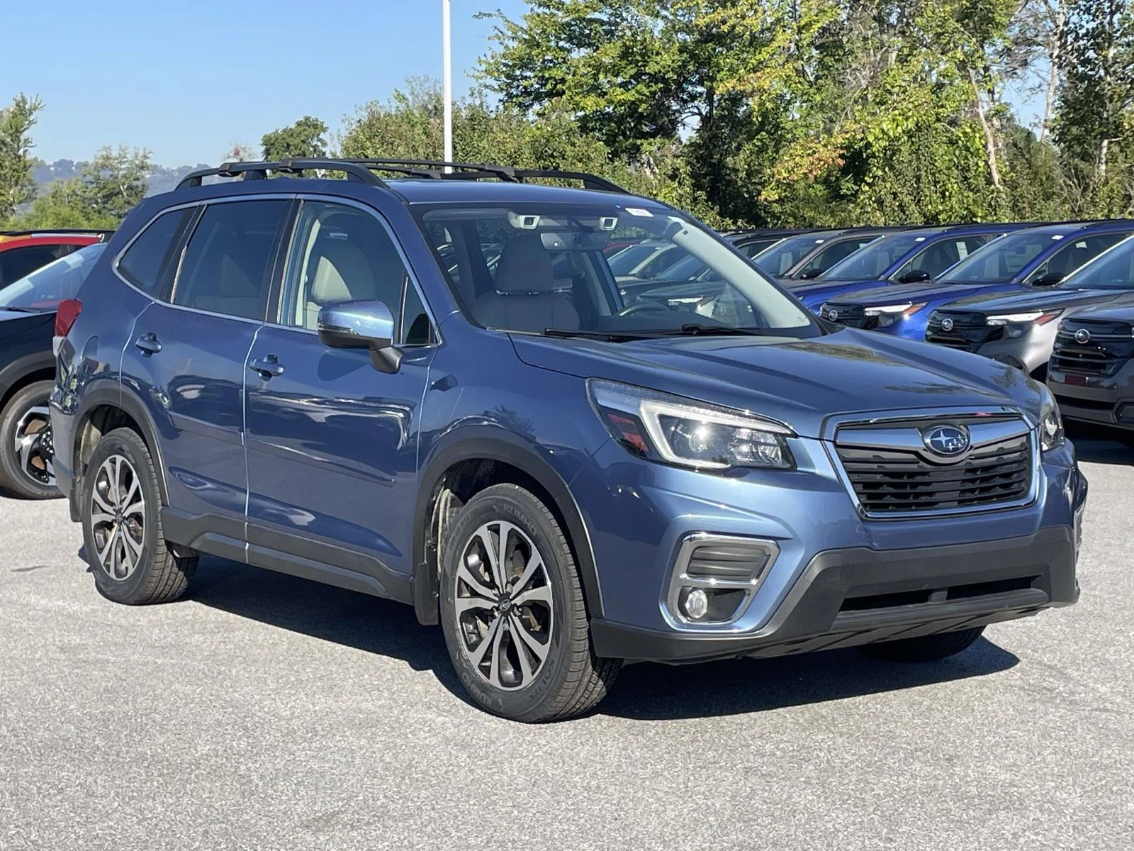 Used 2021 Horizon Blue Pearl Subaru Limited image 1