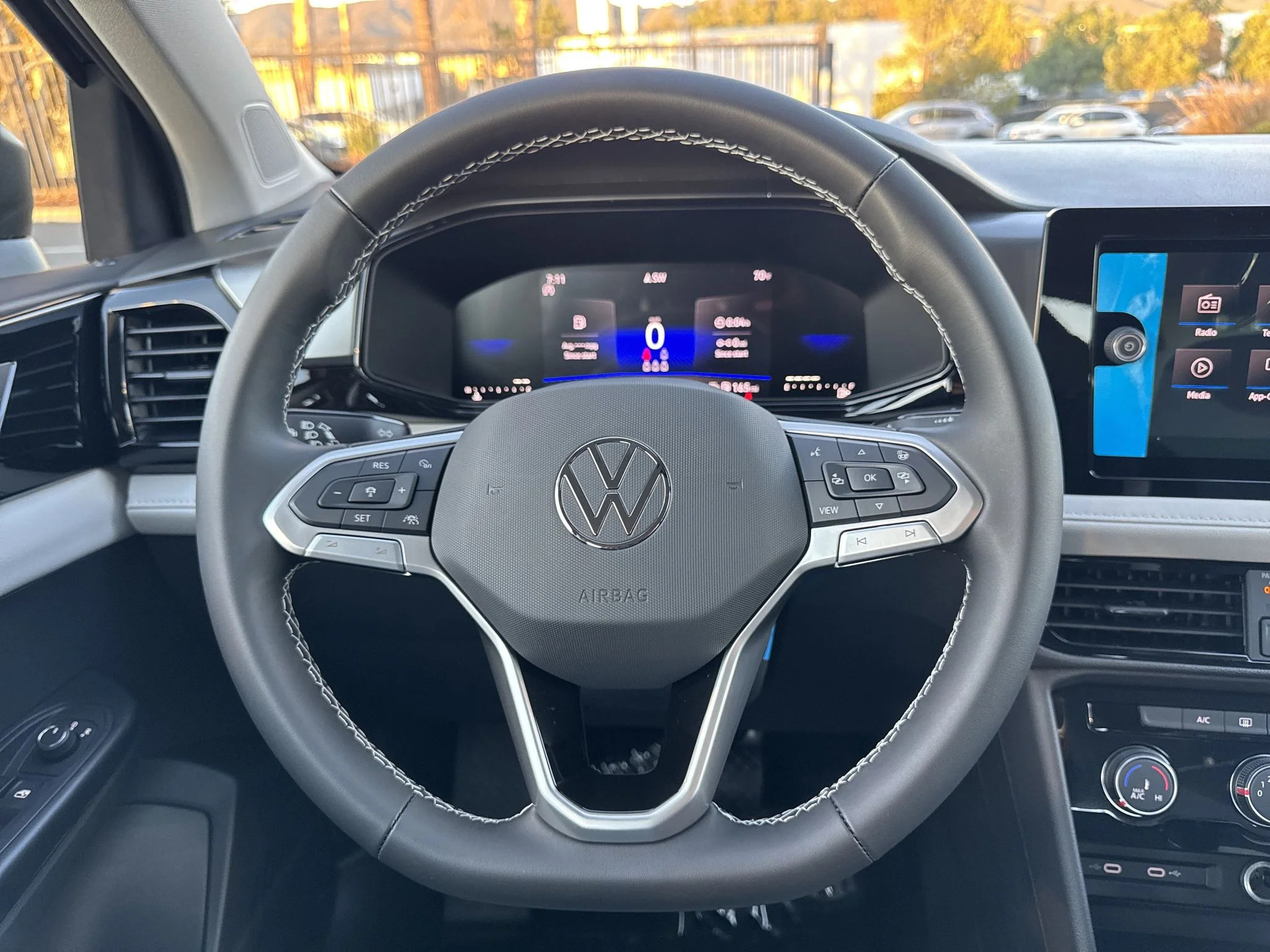 New 2027 Platinum Gray Metallic Volkswagen S image 17