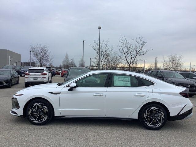 New 2026 White Hyundai SEL Sport image 8