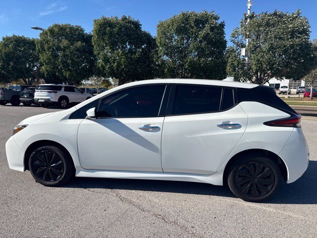 Used 2025 White Nissan S image 7