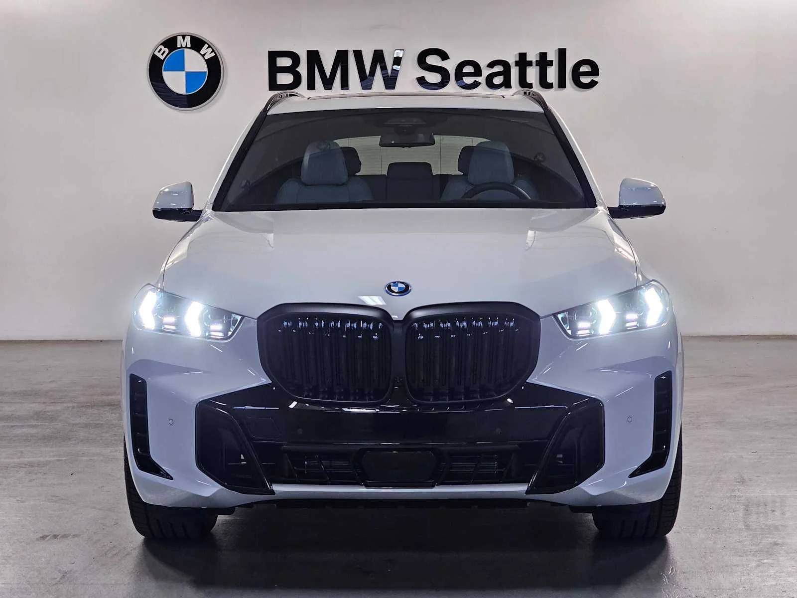 New 2026 Alpine White BMW xDrive50e image 6