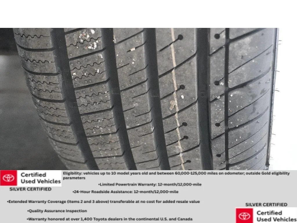 Used 2017 Blizzard Pearl Toyota Three Touring image 29