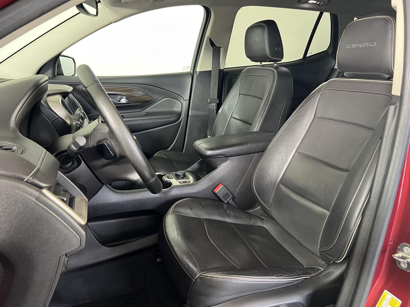 Used 2018 Red Quartz Tintcoat GMC Denali image 4
