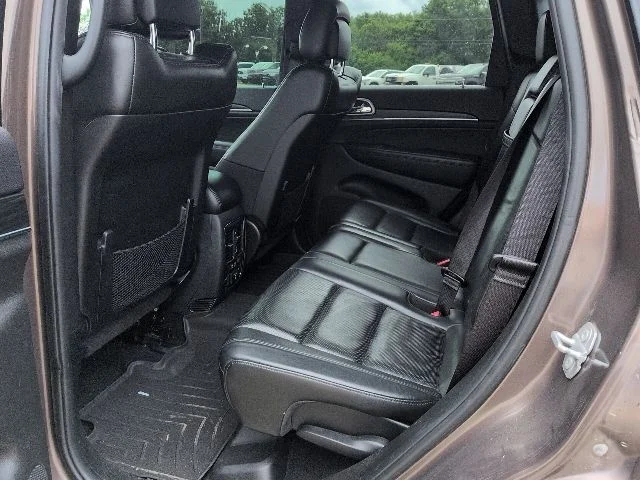 Used 2019 Brown Jeep Limited image 5