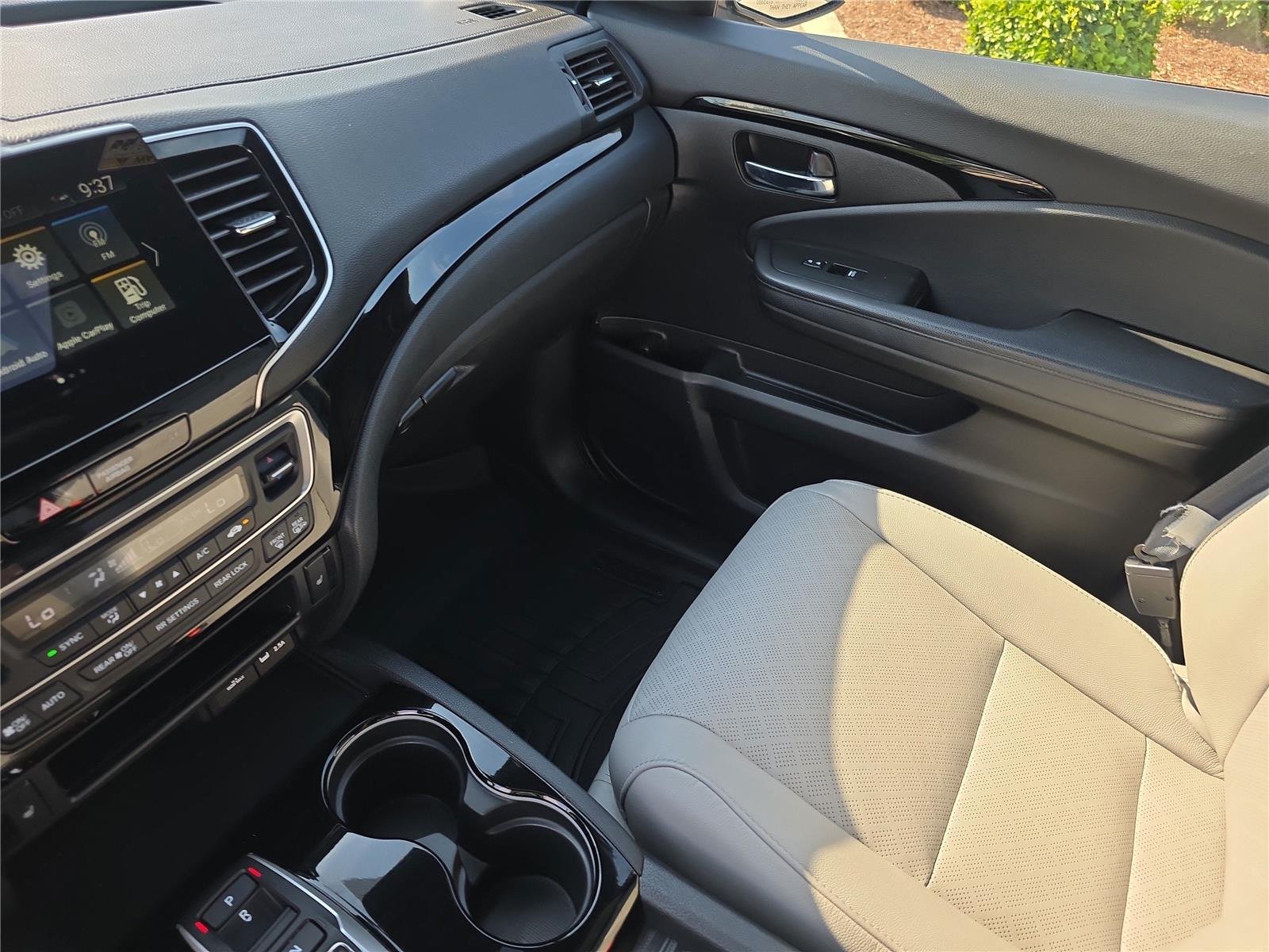 Used 2021 Obsidian Blue Pearl Honda Touring image 40